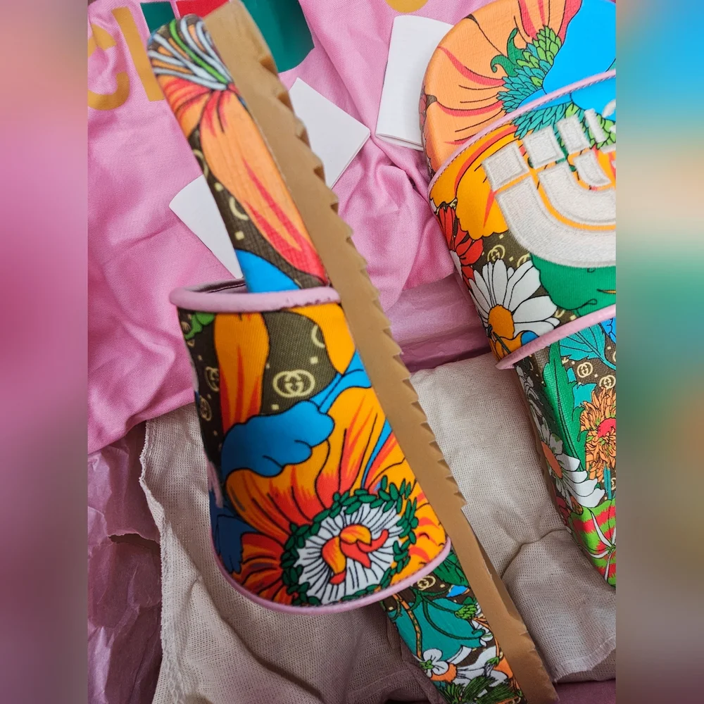 100% Authentic The north face x gucci slides - Picture 9 of 12